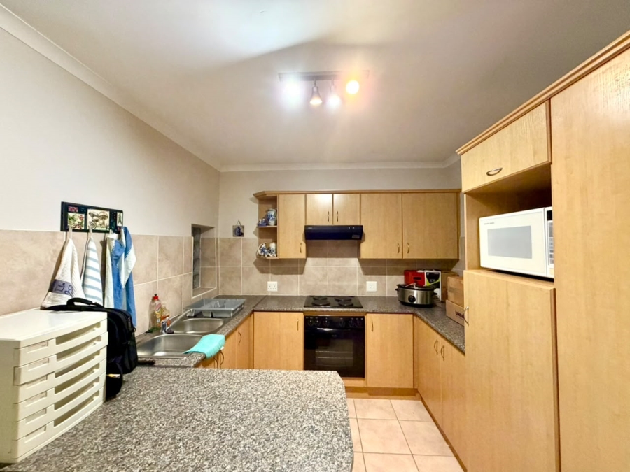 4 Bedroom Property for Sale in Fraaiuitsig Western Cape